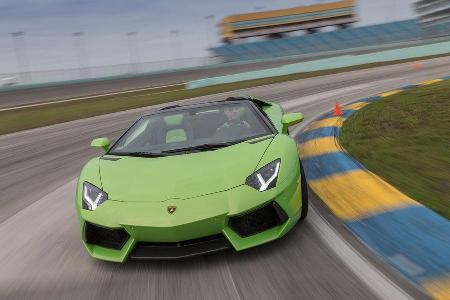 Lamborghini Aventador LP 700-4 Roadster, Frontansicht