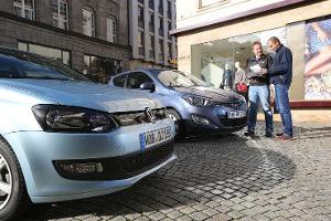 Zwei Kleinwagen auf Sparkurs