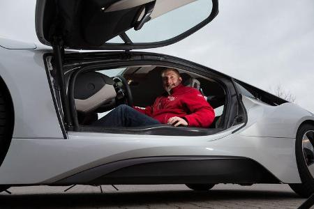 BMW i8, Flügeltür
