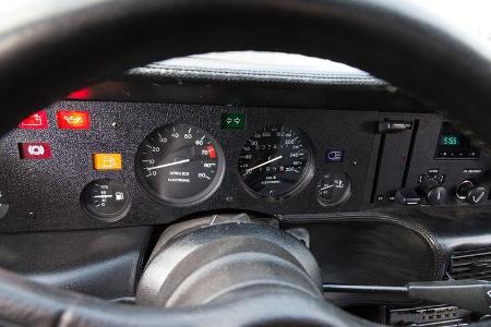 BMW M1, Rundinstrumente