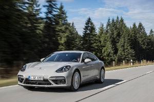 Porsche Panamera Turbo im Fahrbericht (2016)