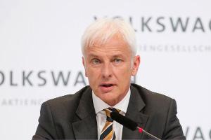 VW deckelt Vorstandsgehälter
