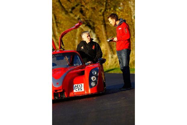 Radical RXC, Flgeltren