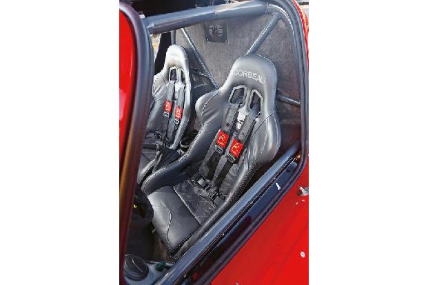 Radical RXC, Cockpit