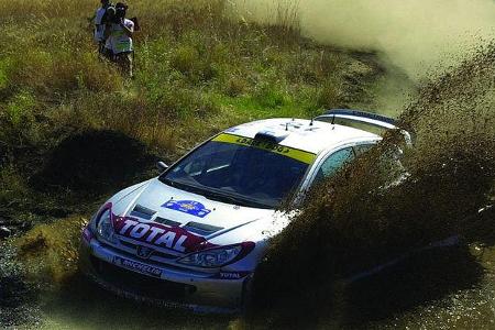 Ab durch die Pfütze: Peugeot bekommt wieder festen Boden unter die Räder.