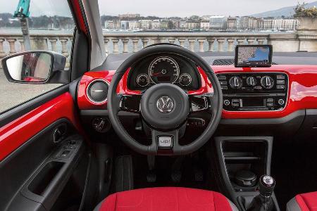 VW Cross Up 1.0, Cockpit, Lenkrad