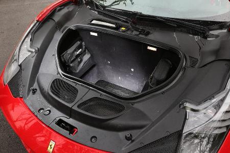 Ferrari 458 Speciale, Kofferraum