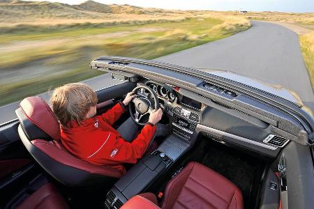 Mercedes E 400 Cabrio, Cockpit, Fahrersicht