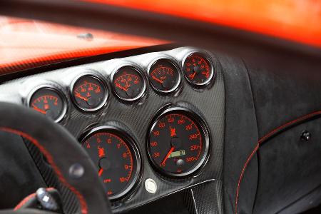 Wiesmann GT MF4-CS, Rundinstrumente