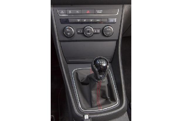Seat Len SC 1.8 TSI FR, Mittelkonsole, Schalthebel