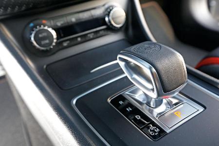 Mercedes A 45 AMG, Schalthebel