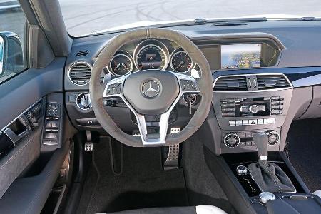 Mercedes C63 Edition 507, Cockpit, Lenkrad