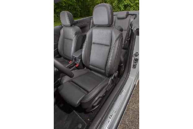 Opel Cascada 2.0 BiTurbo CDTi, Fahrersitz