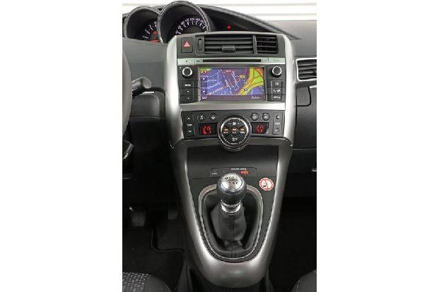 Toyota Verso 2.0 D-4D, Mittelkonsole