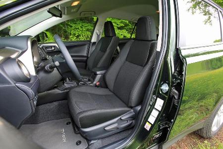 Toyota RAV4 2.2 D-4D AWD Life, Fahrersitz