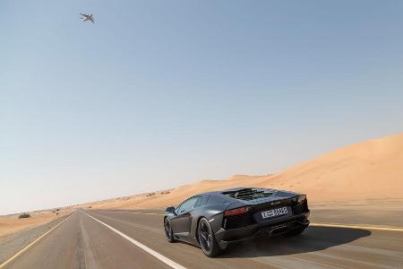 Lamborghini Aventador LP 700-4, Heckansicht