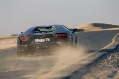 Lamborghini Aventador LP 700-4, Heckansicht