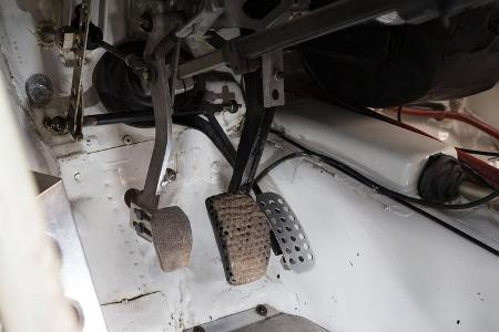 Audi S1, Pedalerie