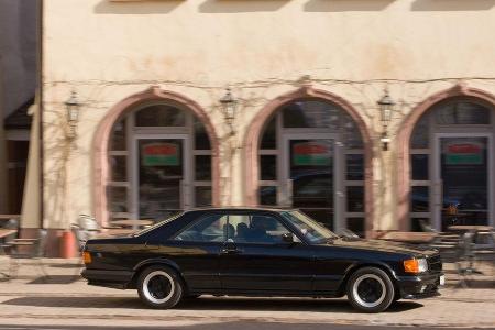 Seitenansicht eines Mercedes-Benz 500 SEC-AMG