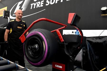 Pirelli Ultra-Soft - Barcelona - F1-Test - 2016