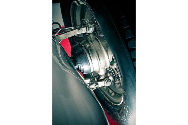 Mercedes W196R, Radaufhngung