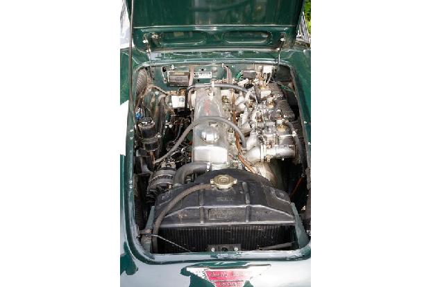 Austin-Healey 3000, Motor