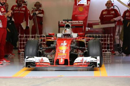 Sebastian Vettel - Ferrari - Formel 1-Test - Barcelona - 22. Februar 2016