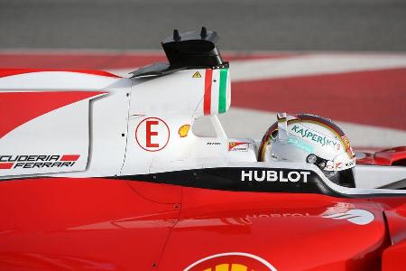 Sebastian Vettel - Ferrari - Formel 1-Test - Barcelona - 22. Februar 2016
