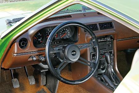 Mazda RX-7, Cockpit, Lenkrad