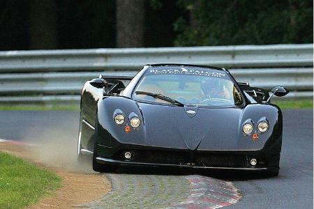 Aber auch der Rest des optisch höchst beeindruckenden Wagens aus der Feder des Argentiniers Horacio Pagani sorgt für Aufsehen.