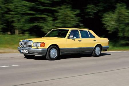 Mercedes-Benz 560 SEL, Seitenansicht