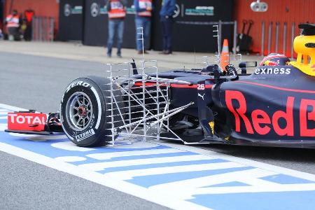 Daniil Kvyat - Red Bull - Formel 1-Test - Barcelona - 24. Februar 2016