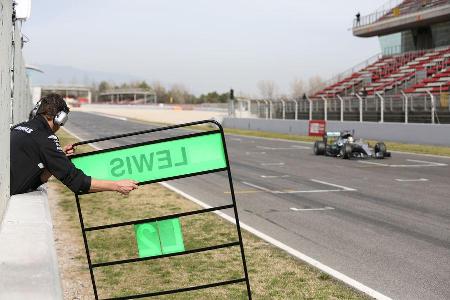 Lewis Hamilton - Mercedes - Formel 1-Test - Barcelona - 24. Februar 2016