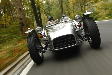 Lotus Seven S1, Front