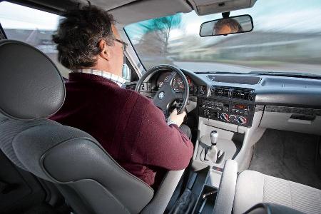 BMW 524 TD, Cockpit, Fahrer