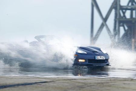 Corvette C6, St. Peter-Ording, Wasserdurchfahrt