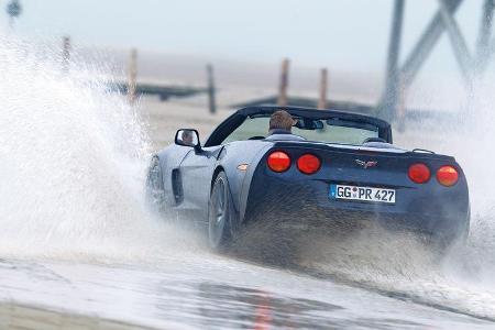 Corvette C6, St. Peter-Ording, Wasserdurchfahrt