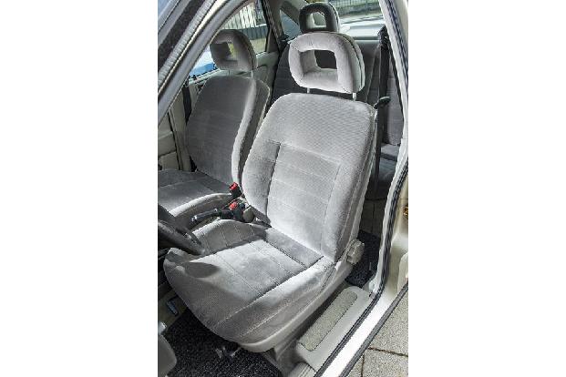 Opel Vectra 2.0i, Fahrersitz