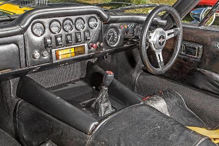 Marcos 3 Litre, Cockpit