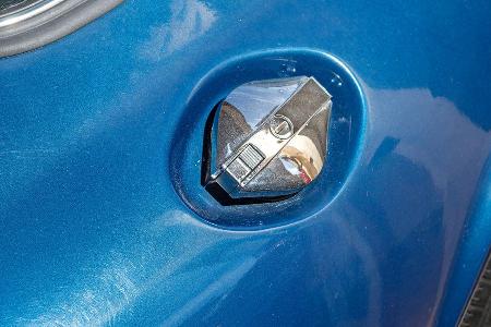 TVR 3000 M, Tankdeckel