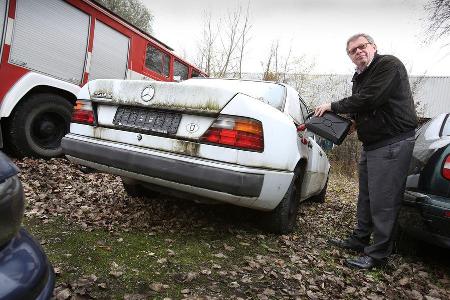 Mercedes-Benz 250 D, Heckansicht, Alf Cremers