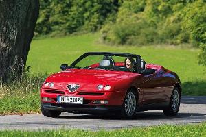 Alfa Romeo Spider (916)