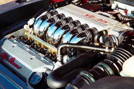 Alfa Spider (916), Frontansicht