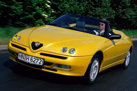 Alfa Spider (916), Frontansicht