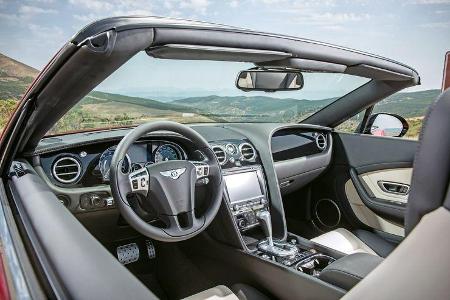 Bentley Continental GT V8 S Cabrio, Cockpit, Lenkrad