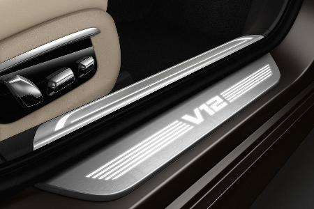 02/2016 BMW M760Li xDrive