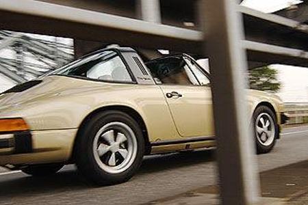 Der 2,7-Liter mit der schmalen Karosserie des Ur-Elfers ist ein Fall für Puristen. Zu haben mit 150, 165 und 175 PS.