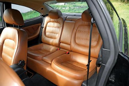 Peugeot 406 Coup 2.0, Fondsitze