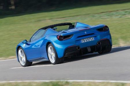 Ferrari 488 Spider, Heckansicht