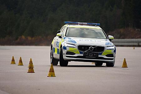 Volvo V90 Polizeiauto
